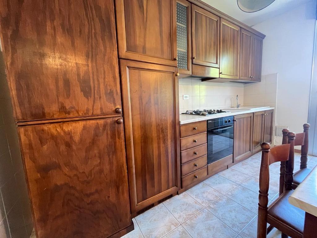 Venere Apartament 蒂勒尼亚 外观 照片