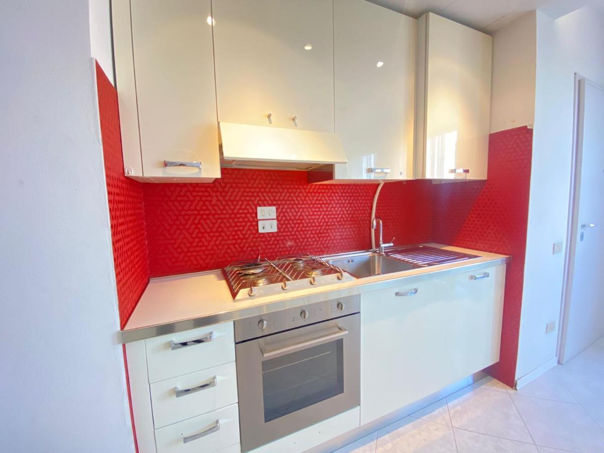 Venere Apartament 蒂勒尼亚 外观 照片