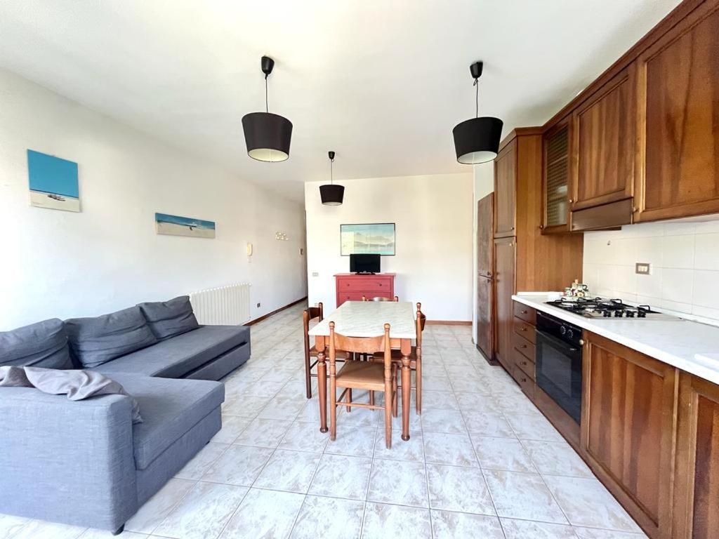 Venere Apartament 蒂勒尼亚 外观 照片