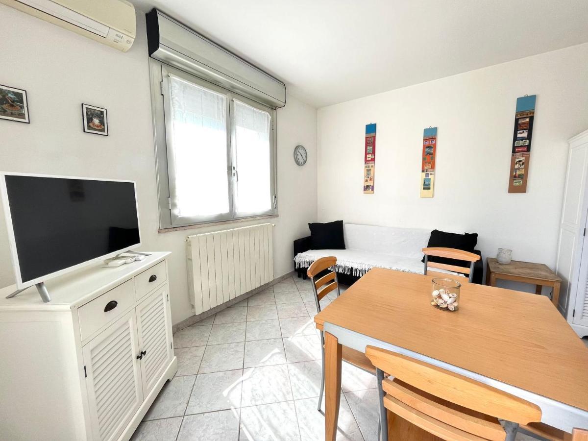 Venere Apartament 蒂勒尼亚 外观 照片