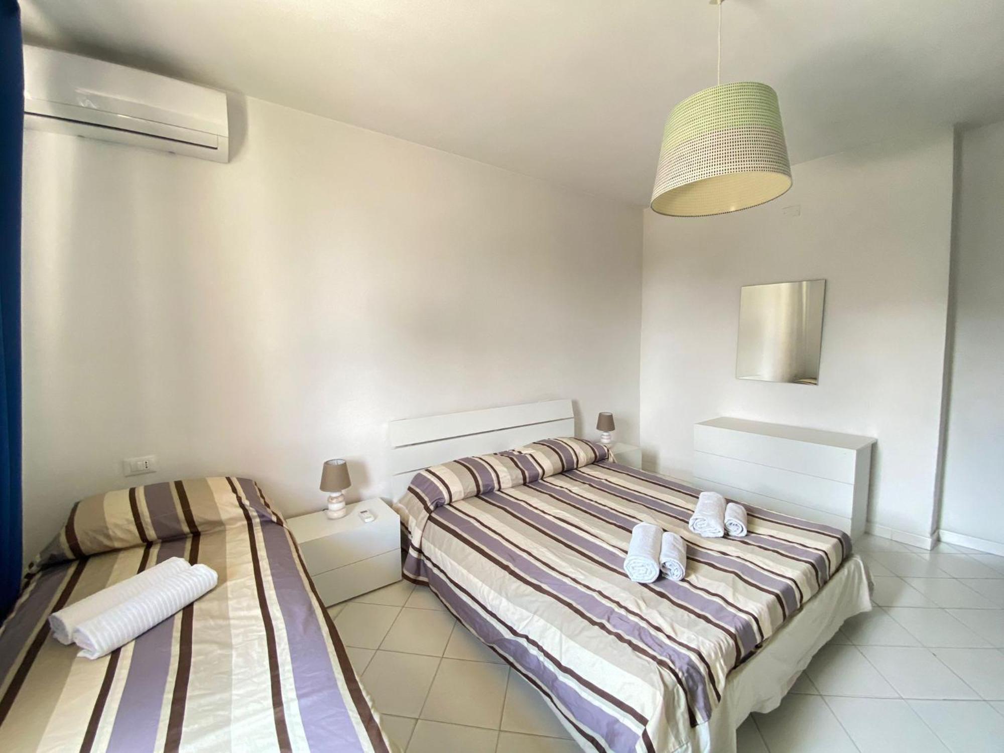 Venere Apartament 蒂勒尼亚 外观 照片