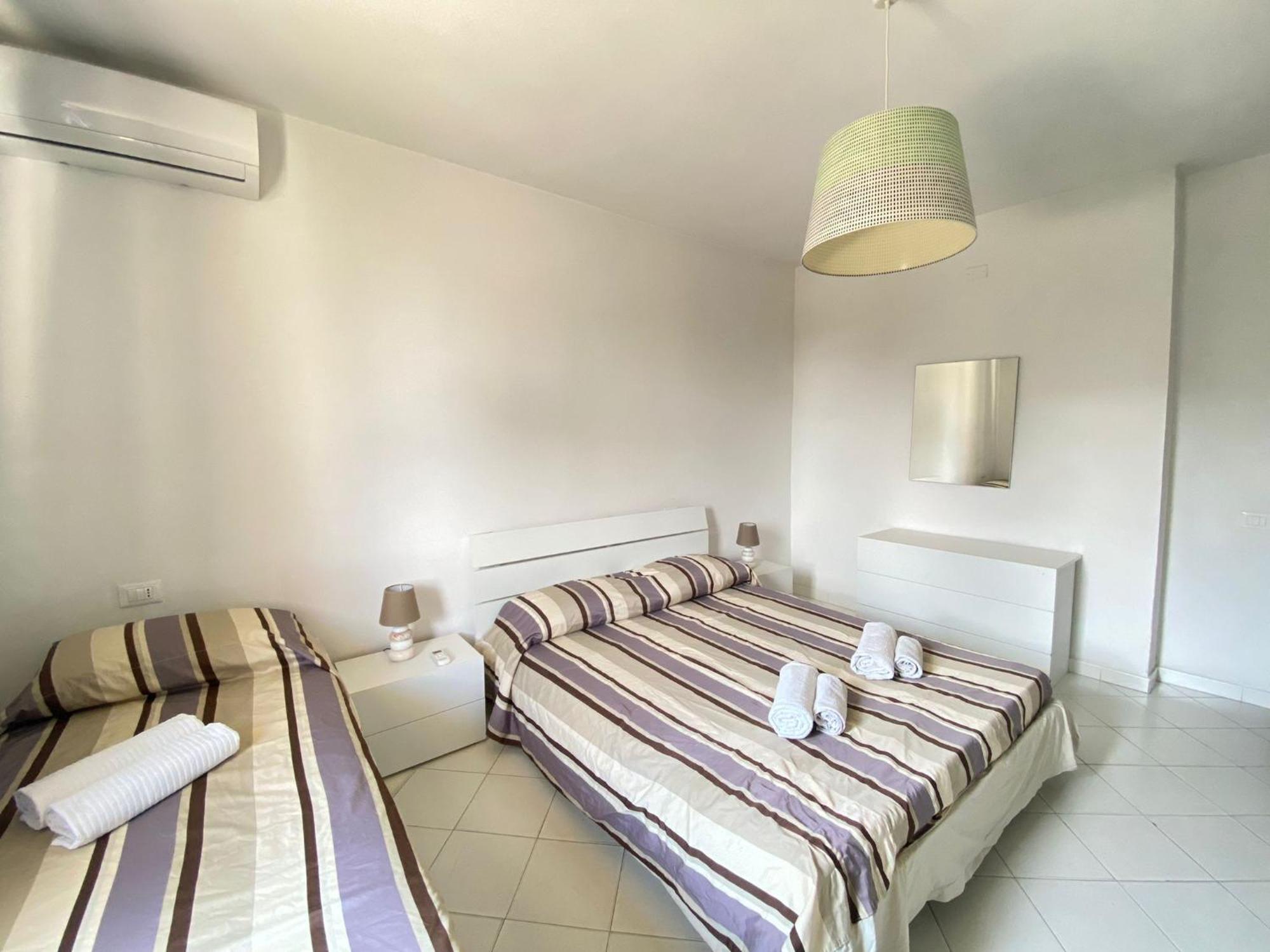 Venere Apartament 蒂勒尼亚 外观 照片