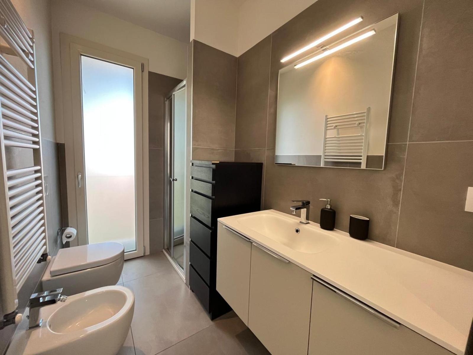 Venere Apartament 蒂勒尼亚 外观 照片