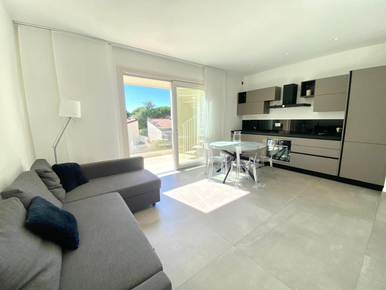 Venere Apartament 蒂勒尼亚 外观 照片